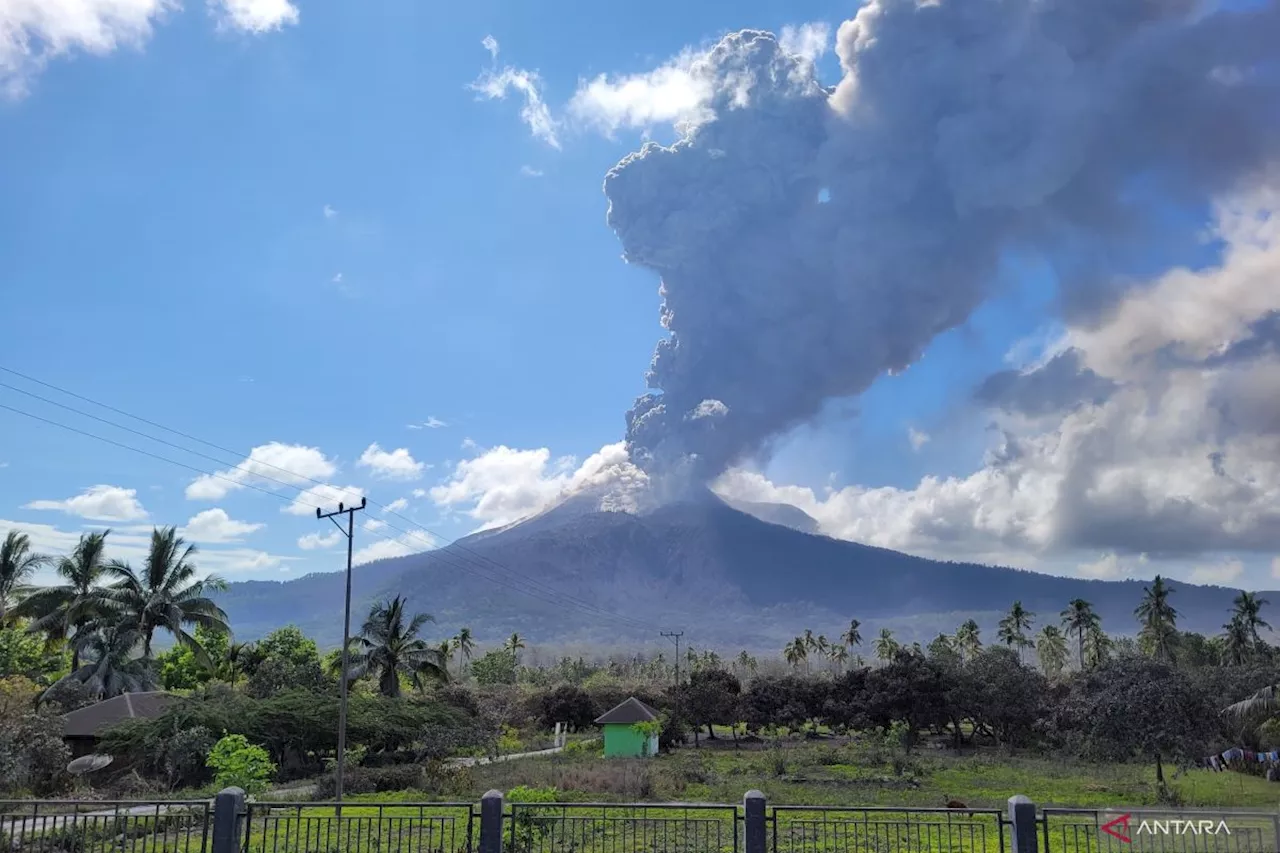 Gunung Lewotobi Laki-laki kembali erupsi pada Kamis