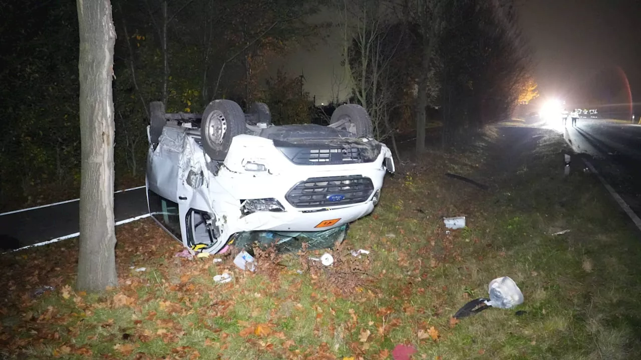 Bei Leipzig: Autos fliegen nach Suff-Unfall in Graben, zwei Verletzte