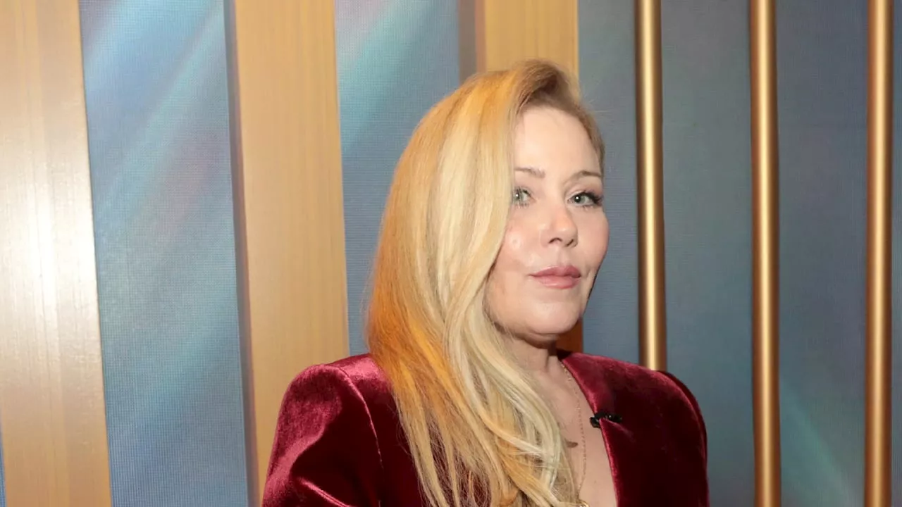 Christina Applegate hat MS: „Ich habe Schmerzen, als wäre der Boden Lava“