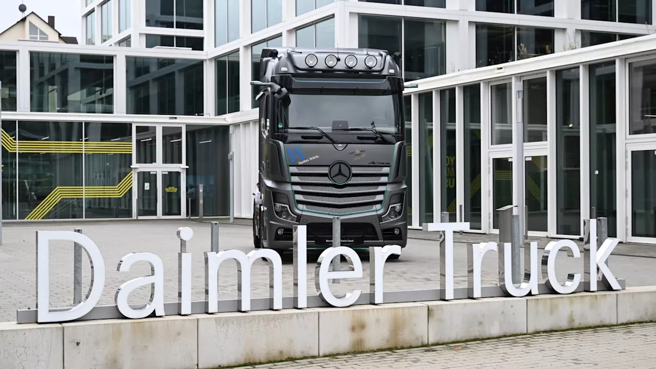 Nutzfahrzeughersteller Daimler Truck meldet Umsatz-Einbußen