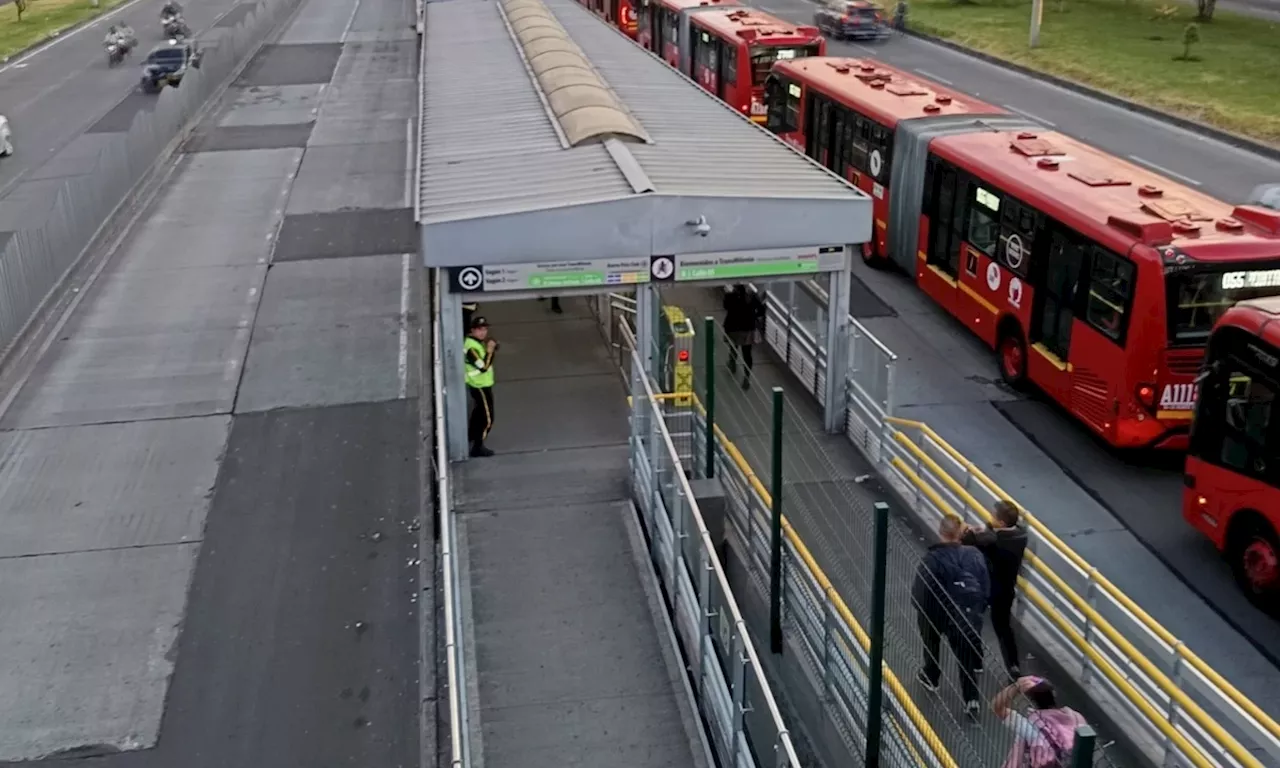 Se espera tarde de protestas en centro de Bogotá; TransMilenio ya cerró estación Ricaurte