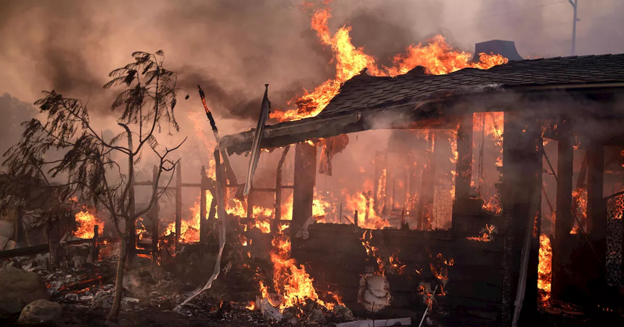 Mountain Fire in Ventura County forces more than 10,000 people from their homes in California