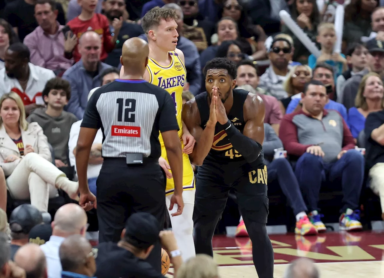 ‘It’s outrageous’: Donovan Mitchell sounds off on inconsistent officiating against Cavs