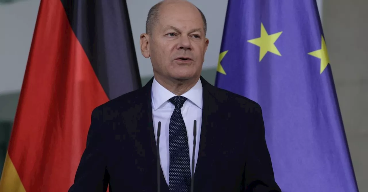 German Chancellor Scholz Calls Snap Election as Coalition Government Collapses