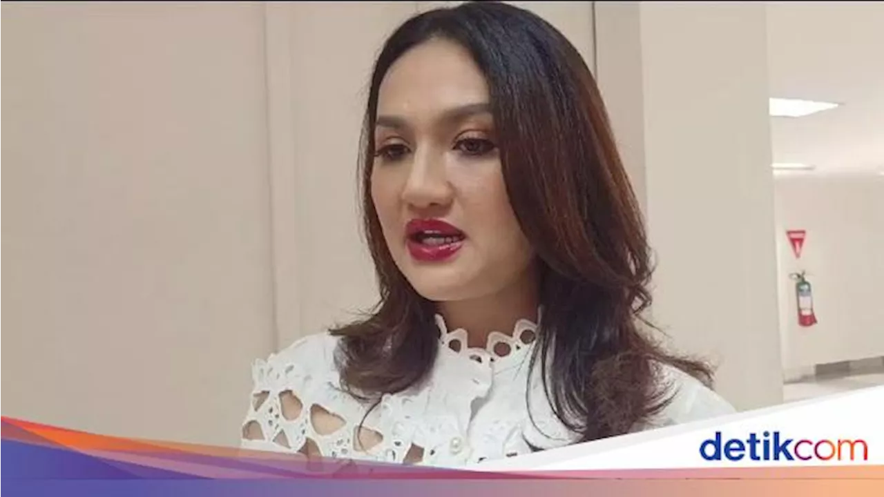 Alasan Tengku Dewi Mau Cepat Cerai dari Andrew Andika