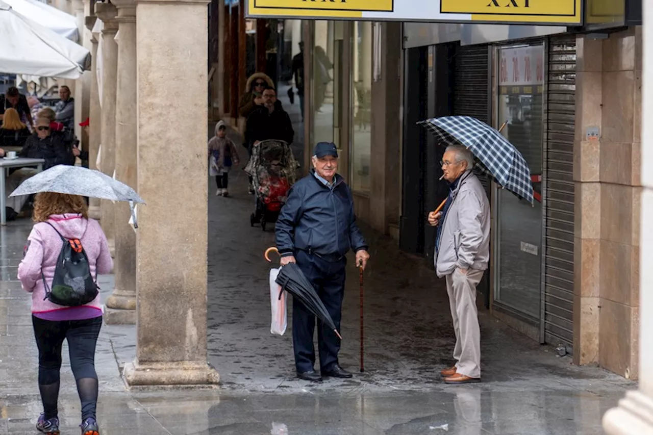 Alerta naranja por lluvias en la Comunidad Valenciana y Baleares