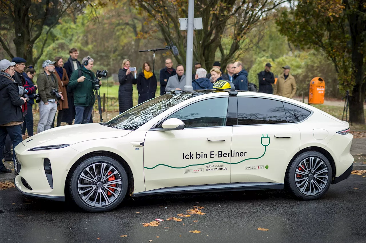 „Ick bin E-Berliner“: Berliner Taxis werben für E-Antriebe