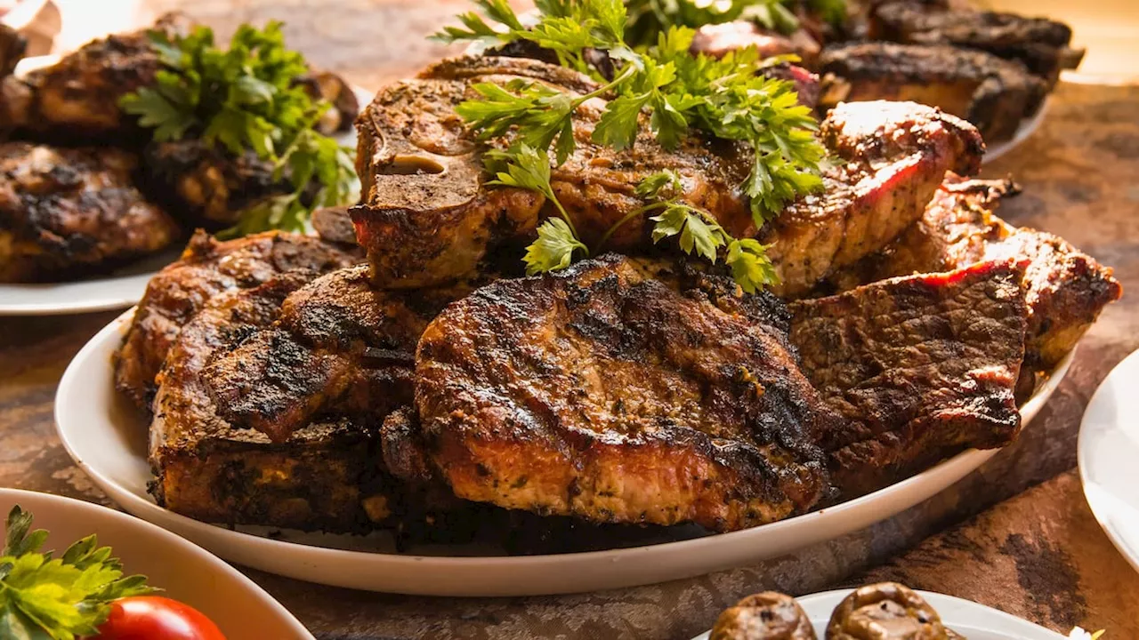 Paso a paso para preparar una carne al vino acompañada de arroz, papa o ensalada