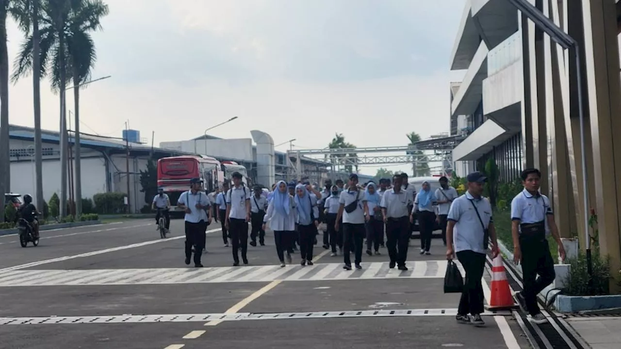 Kekurangan Bahan Baku, PT Sritex Liburkan Sementara Sebagian Pegawai