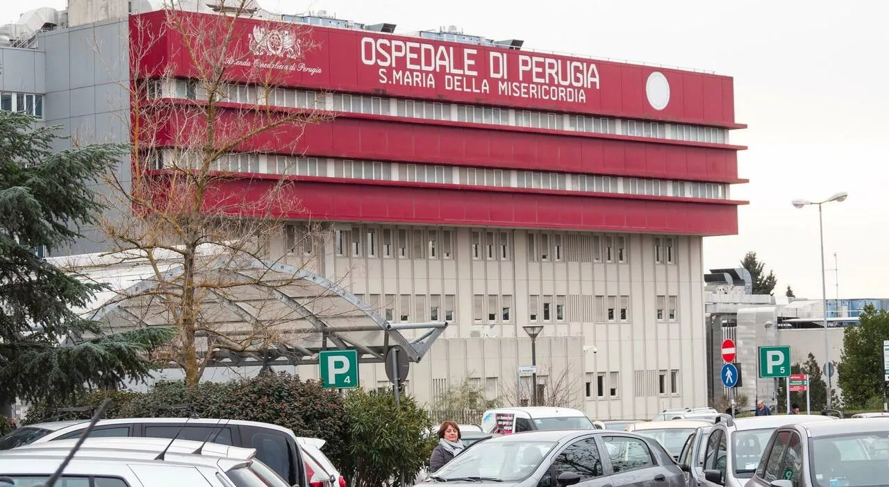 Perugia, caso di meningite. Ragazzo positivo ha partecipato a una festa di Halloween in una discoteca