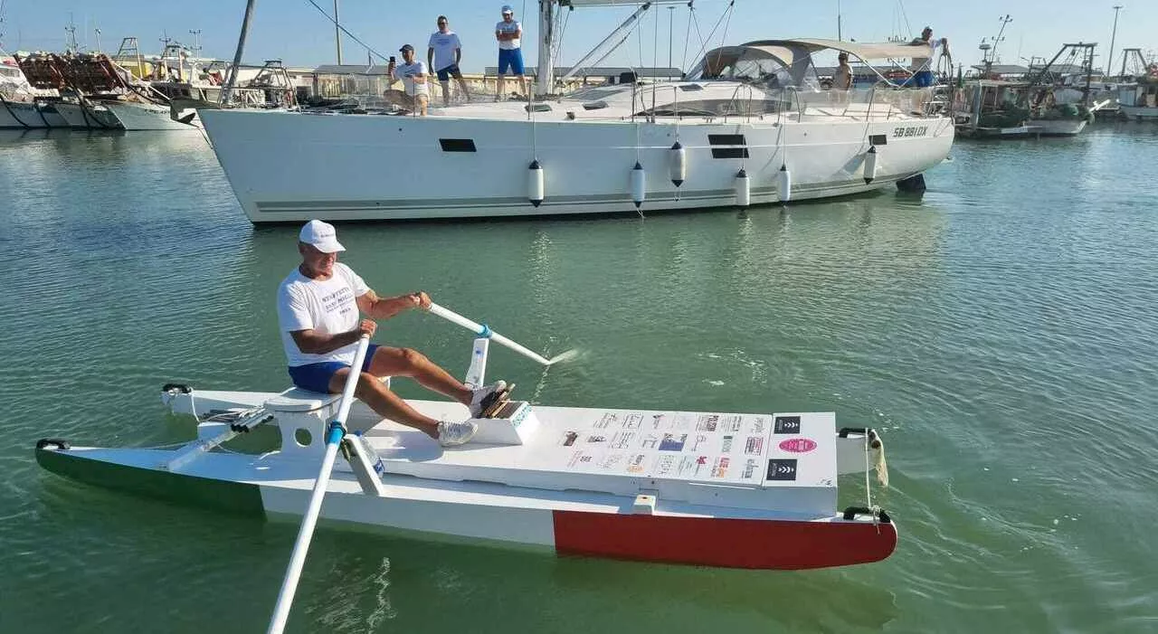 Traversata dell'Adriatico in pattino, l'ex Uomo Plasmon si arrende