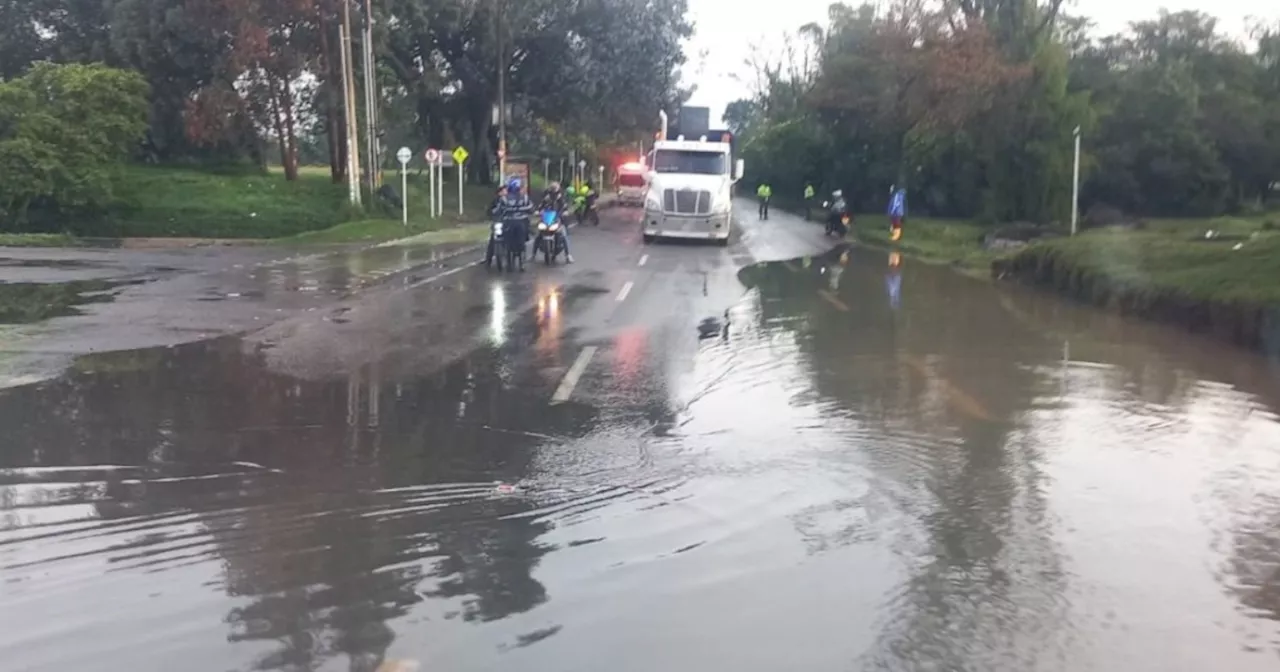 'La cantidad de lluvia arrastra residuos”: Aguas de Bogotá