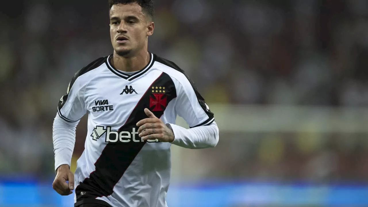 Coutinho volta, e Payet é ausência do Vasco contra o Fortaleza