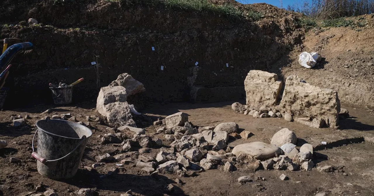 Dans les Hautes-Alpes, l’incroyable découverte de monolithes gravés vieux de plusieurs milliers d’années