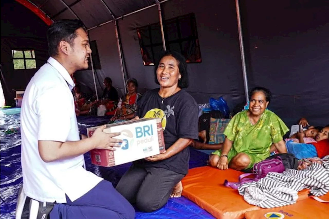 BRI Salurkan Bantuan untuk Korban Erupsi Gunung Lewotobi Laki-Laki