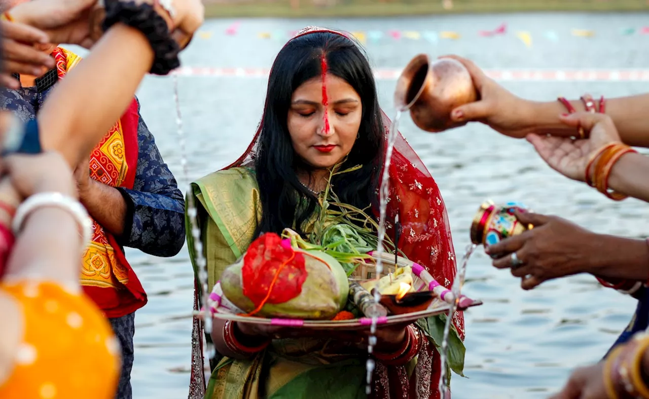 Chhath Puja 2024: आज किस समय दिया जाएगा संध्या अर्घ्य, यहां जानिए भारत समेत यूनाइटेड स्टेट्स में क्या है शुभ मुहूर्त