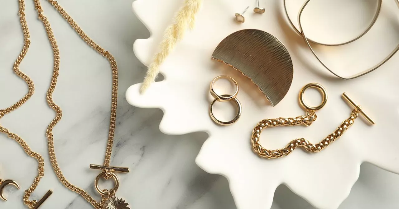 The ultimate guide for jewellery collectors from personalised necklaces to...