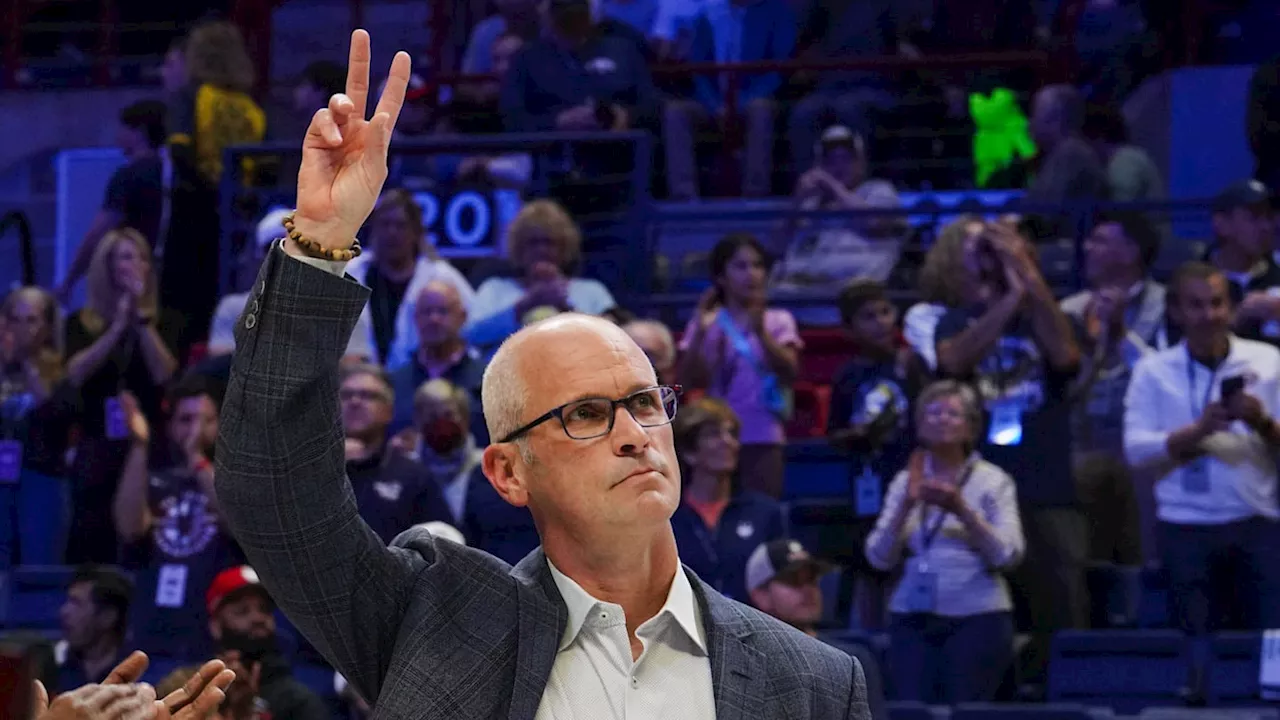 UConn's Dan Hurley Describes Coaching Alex Karaban: 'It's Like Cheating'