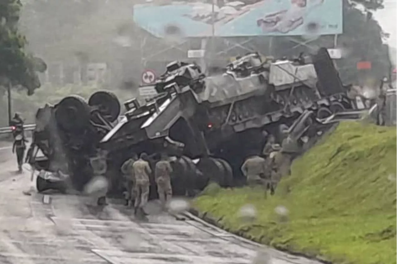 Armed Forces trailer overturns on KL-Karak Highway, heavy traffic reported