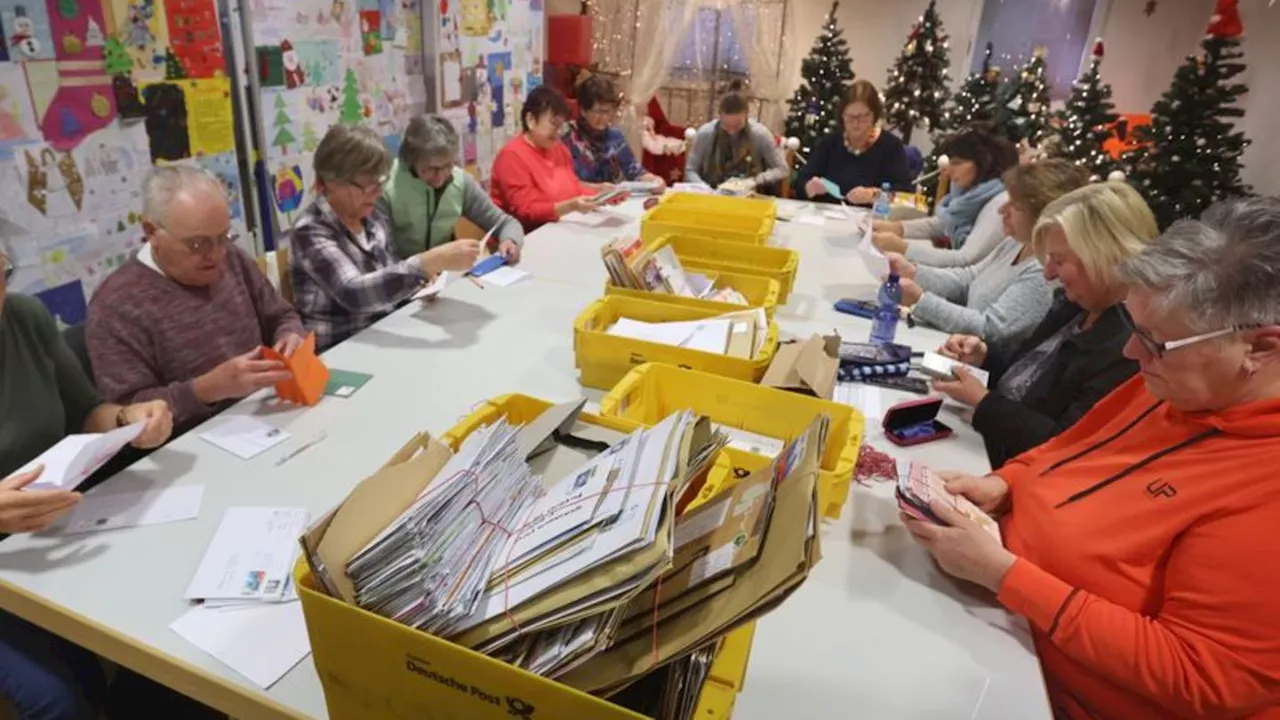 Die Adventszeit naht: Briefe vom Christkind - Weihnachtspostamt sucht noch Helfer