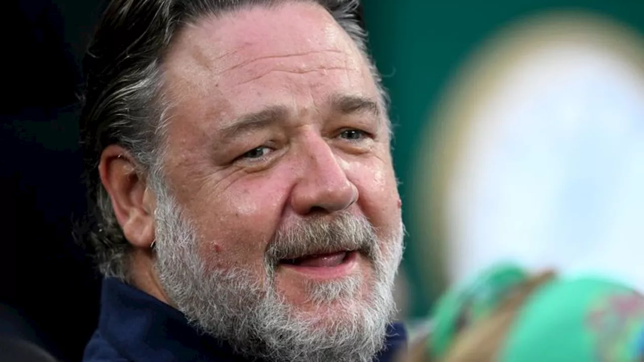 'Gladiator' in Bangkok: Russell Crowe schwärmt von Thailand: Besuch in Kult-Garküche