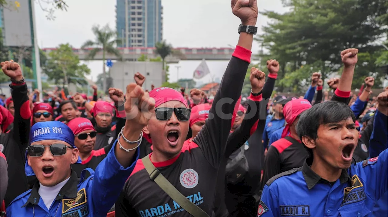 Demo di Kemnaker, Buruh Minta Permenaker Baru Soal Upah Sesuai Putusan MK