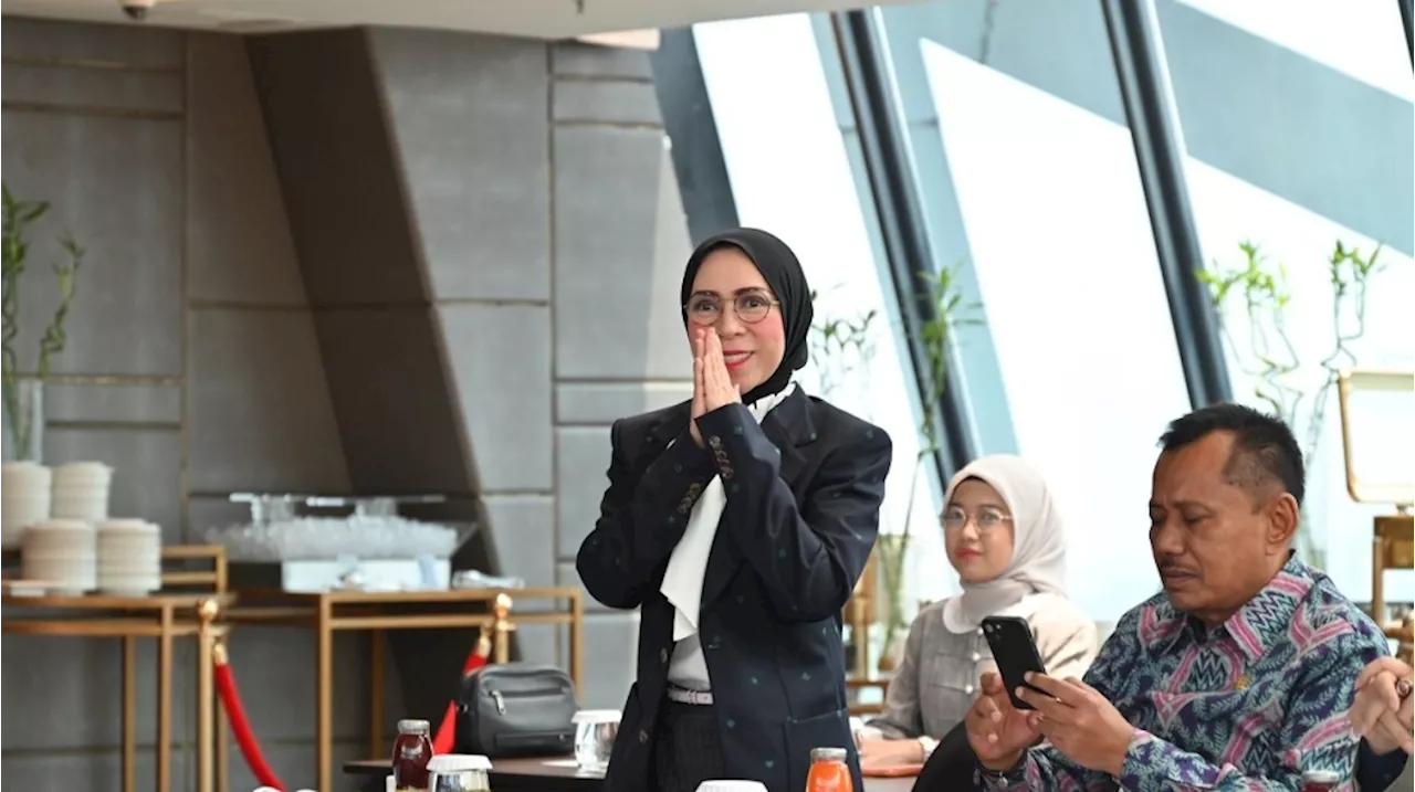 Melly Goeslaw Lulusan Apa? Berani Sentil Menteri Pendidikan Dasar dan Menengah di Rapat DPR