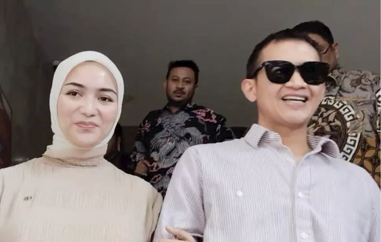 Rezky Aditya Tersandung Kasus Penelantaran Anak, Citra Kirana Setia Mendampingi