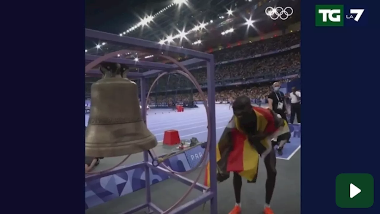 Notre-Dame accoglie la campana delle Olimpiadi 2024. Il video