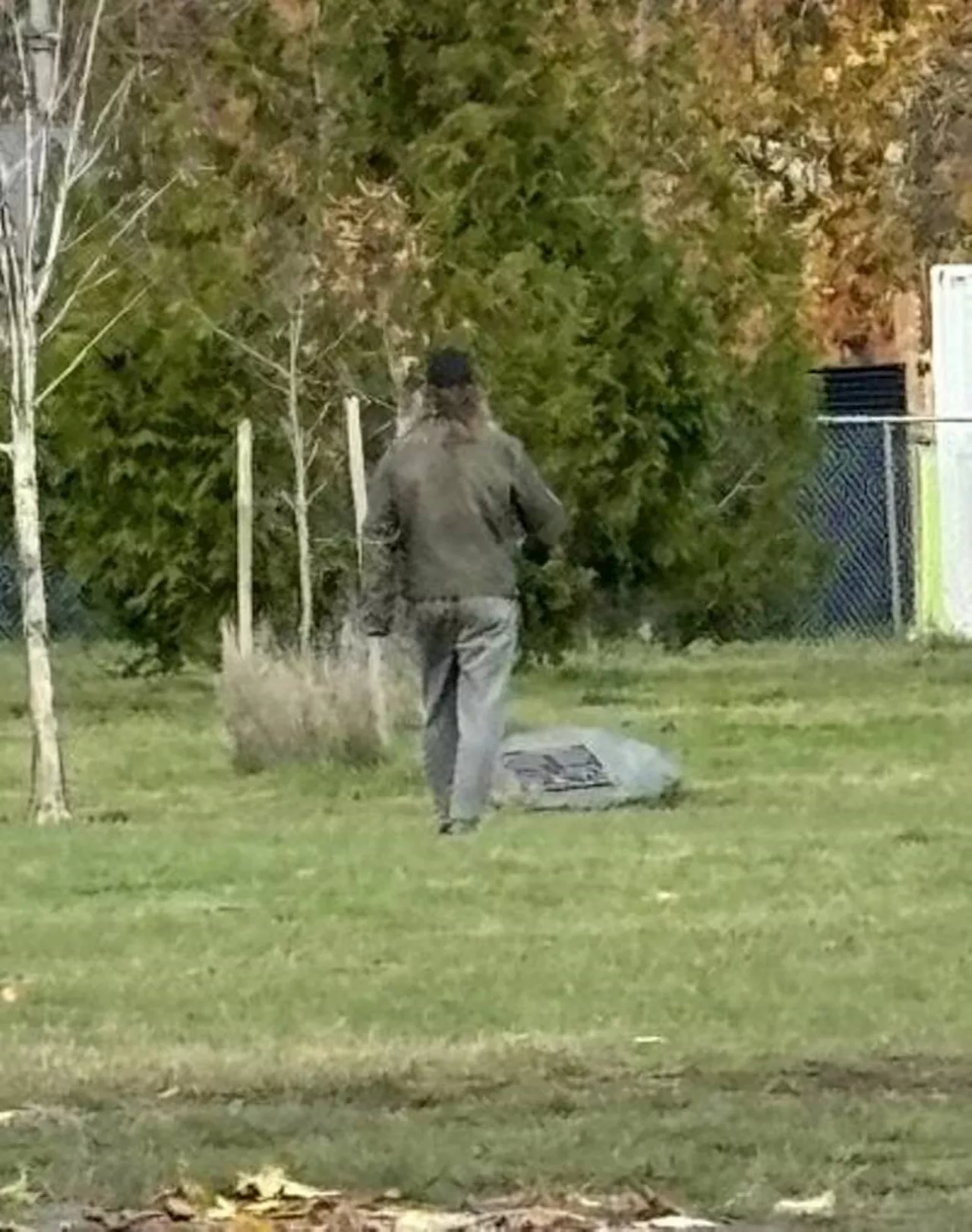 Comox Valley RCMP wants to speak to man who approached kids in Courtenay schoolyard