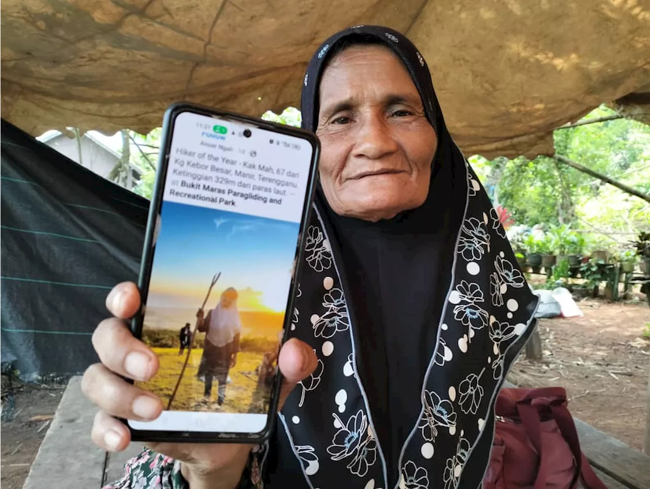 Nenek berusia 87 tahun daki Bukit Maras setinggi 329 meter