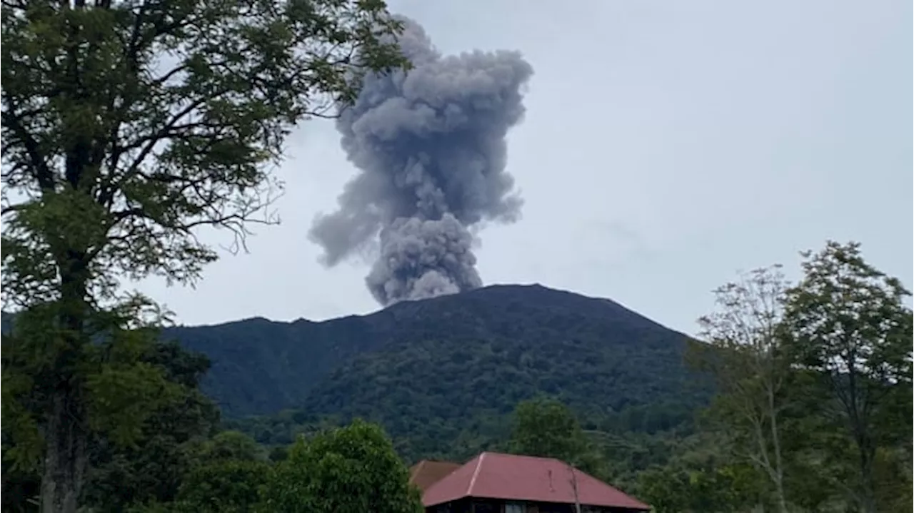 Aktivitas Vulkanologi Meningkat, Gunung Marapi Naik Status Menjadi Siaga