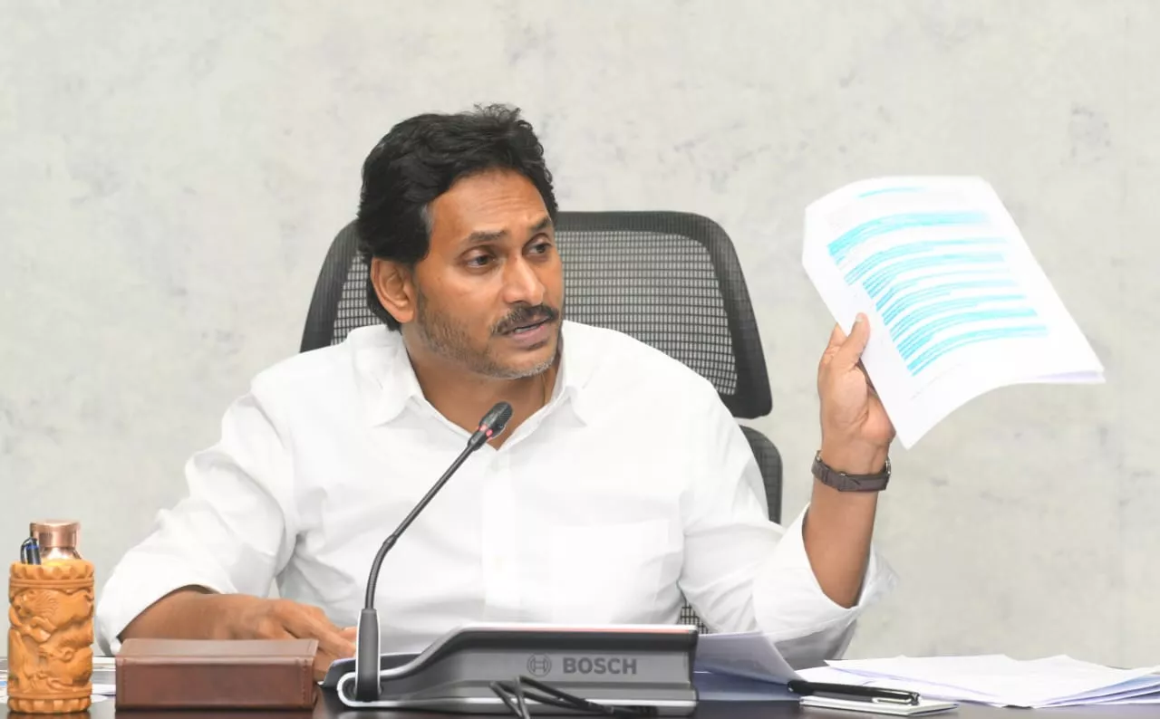 Ys Jagan Fired: రాష్ట్రంలో చీకటి రోజులు, ప్రశ్నిస్తే అరెస్టులు, వైఎస్ జగన్ ఆగ్రహం