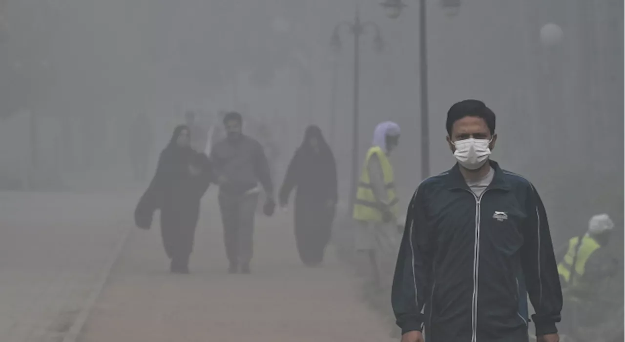 No let-up in smog as LHC orders closure of markets at 8pm