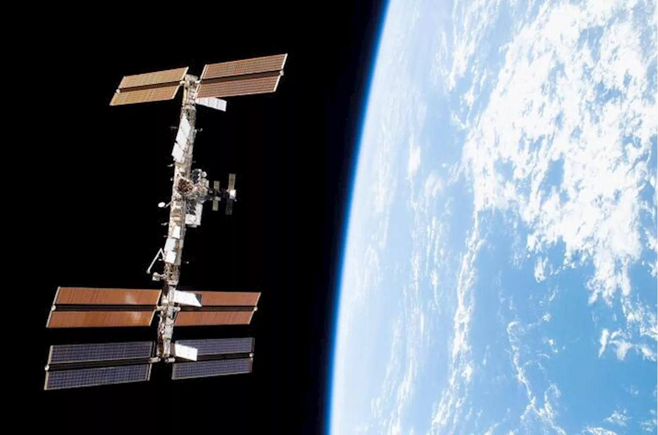 Una navetta privata riposiziona la Iss, è la prima volta