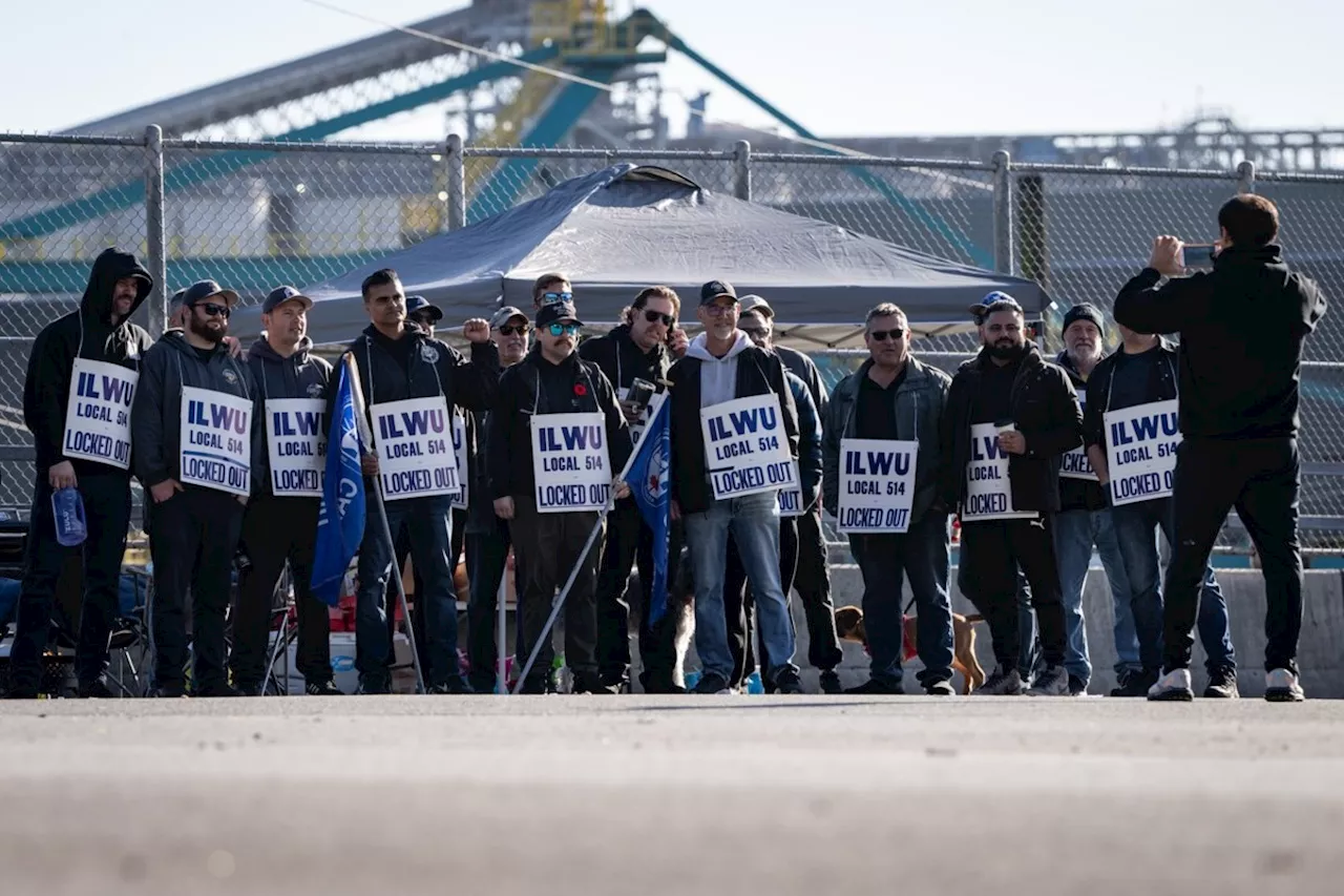 Union says talks to resume in B.C. port work stoppage