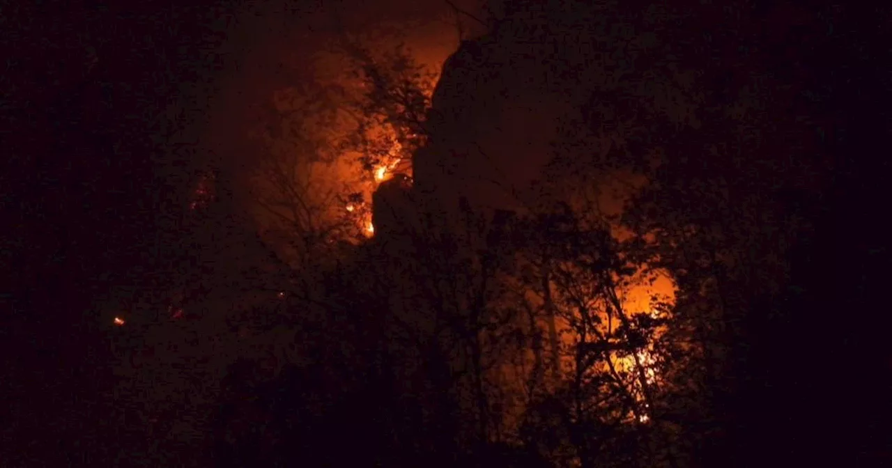 Wildfire on New Jersey side of Hudson River impacting traffic on Palisades Parkway