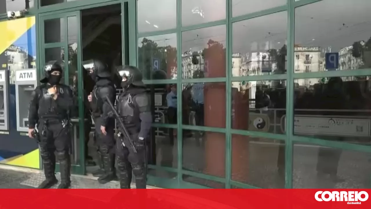 38 Detidos Na Operação Da Psp No Martim Moniz Detenção Crime Notícia