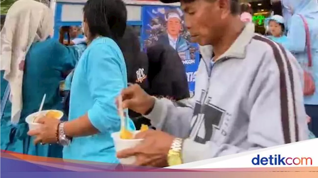 Pedagang Bakso Ketiban Rejeki Nomplok di Sela Debat Pilbup Bondowoso