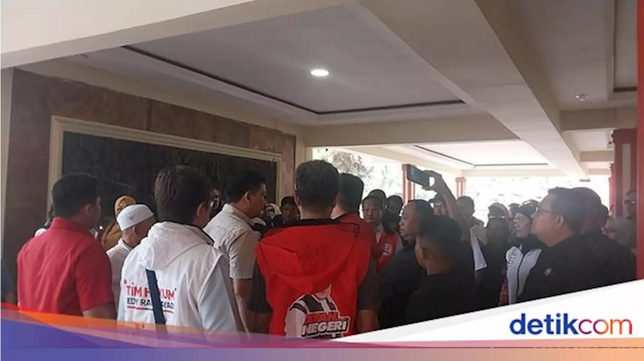 Puluhan Relawan Datangi Polda Sumut, Minta Pelempar Edy Rahmayadi Ditangkap