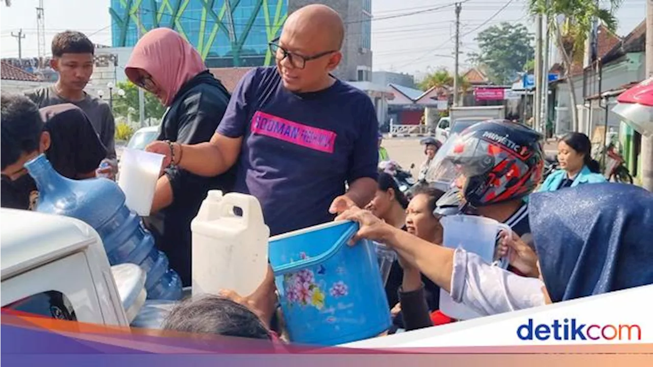 Waduh! Peternak Sapi Boyolali Buang Puluhan Ton Susu Tiap Hari gegara Tak Laku