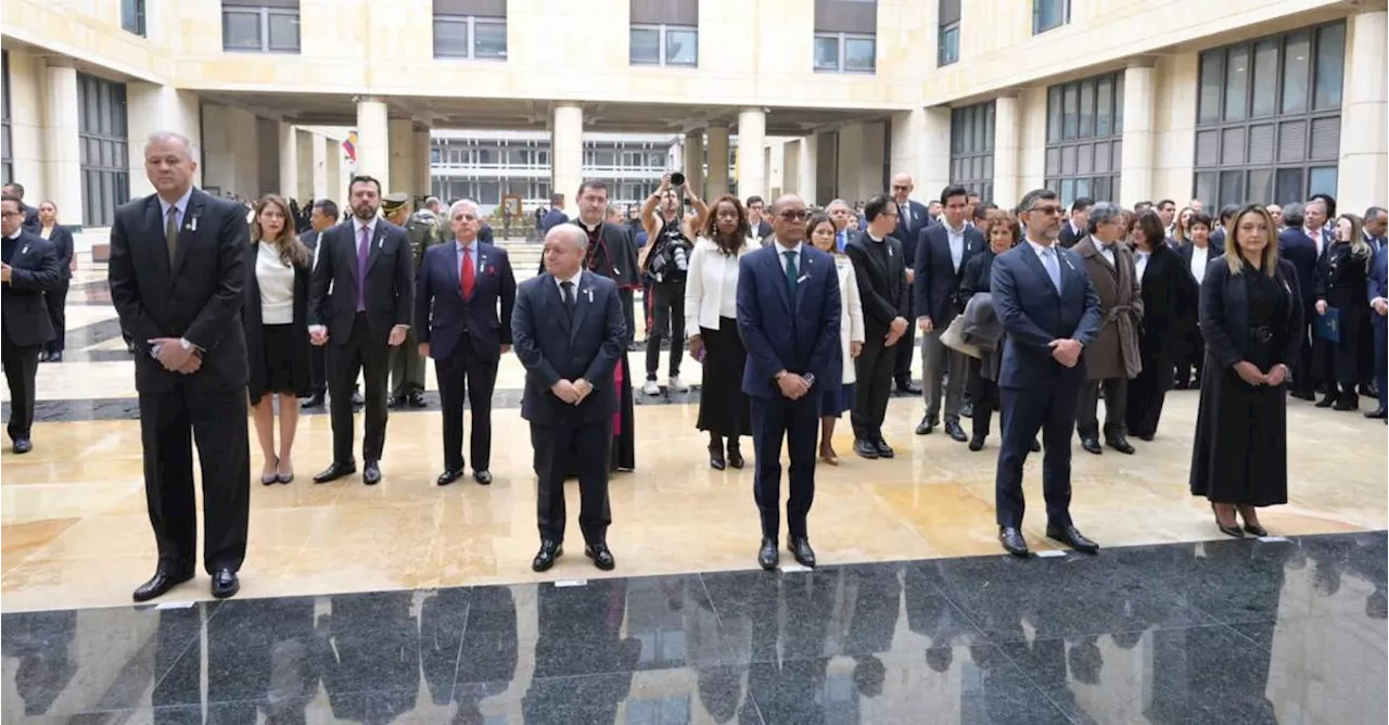 Corte Suprema pide no ‘acomodar’ con eufemismos la verdad del holocausto del Palacio de Justicia