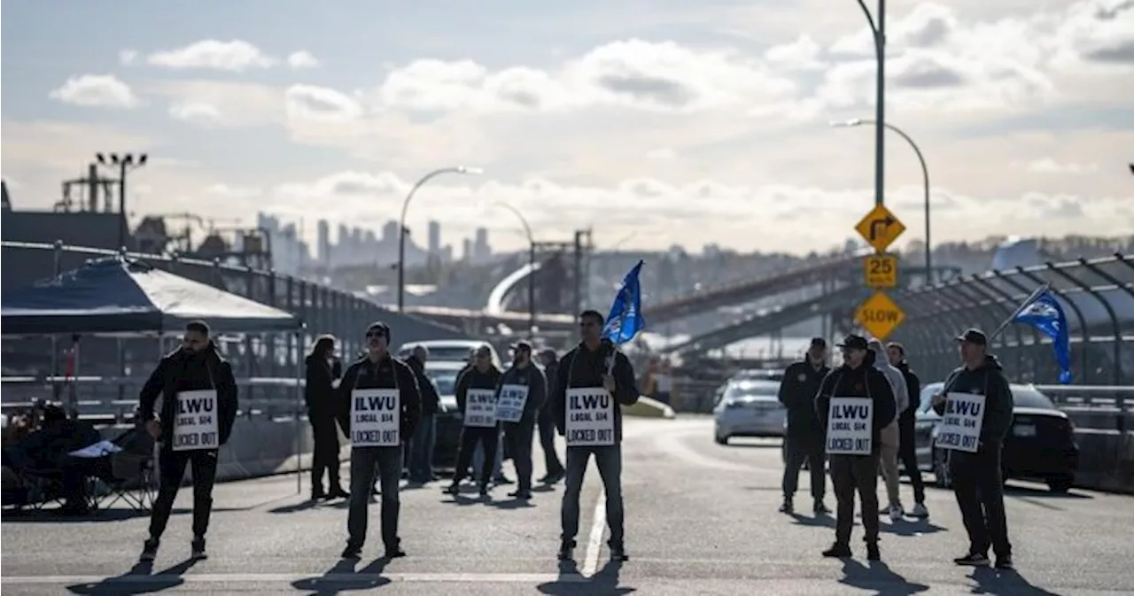 B.C. port lockout: Union, employer plan mediated talks