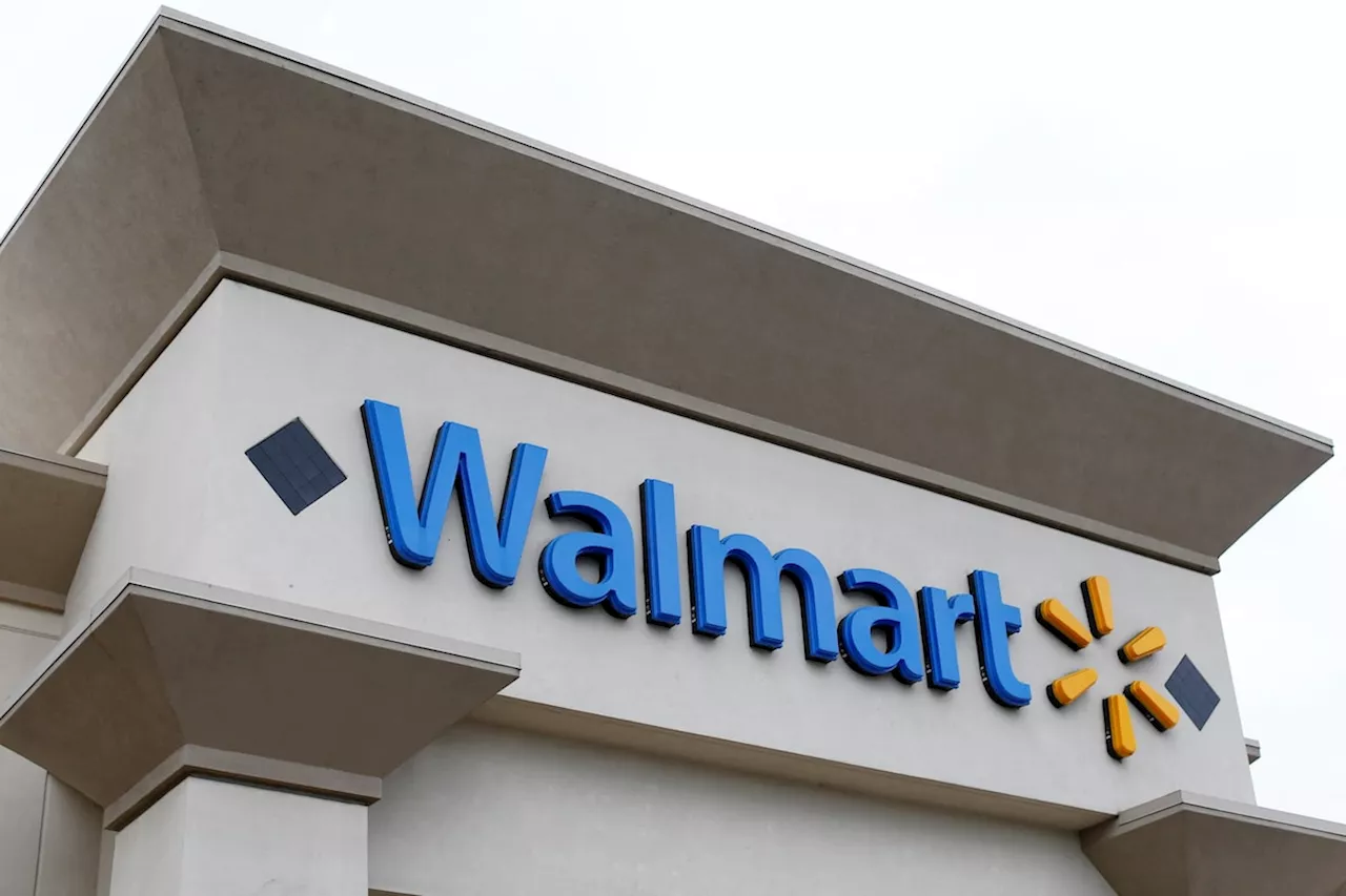 Walmart to offer independent drivers in U.S. new holiday bonuses in battle with Amazon