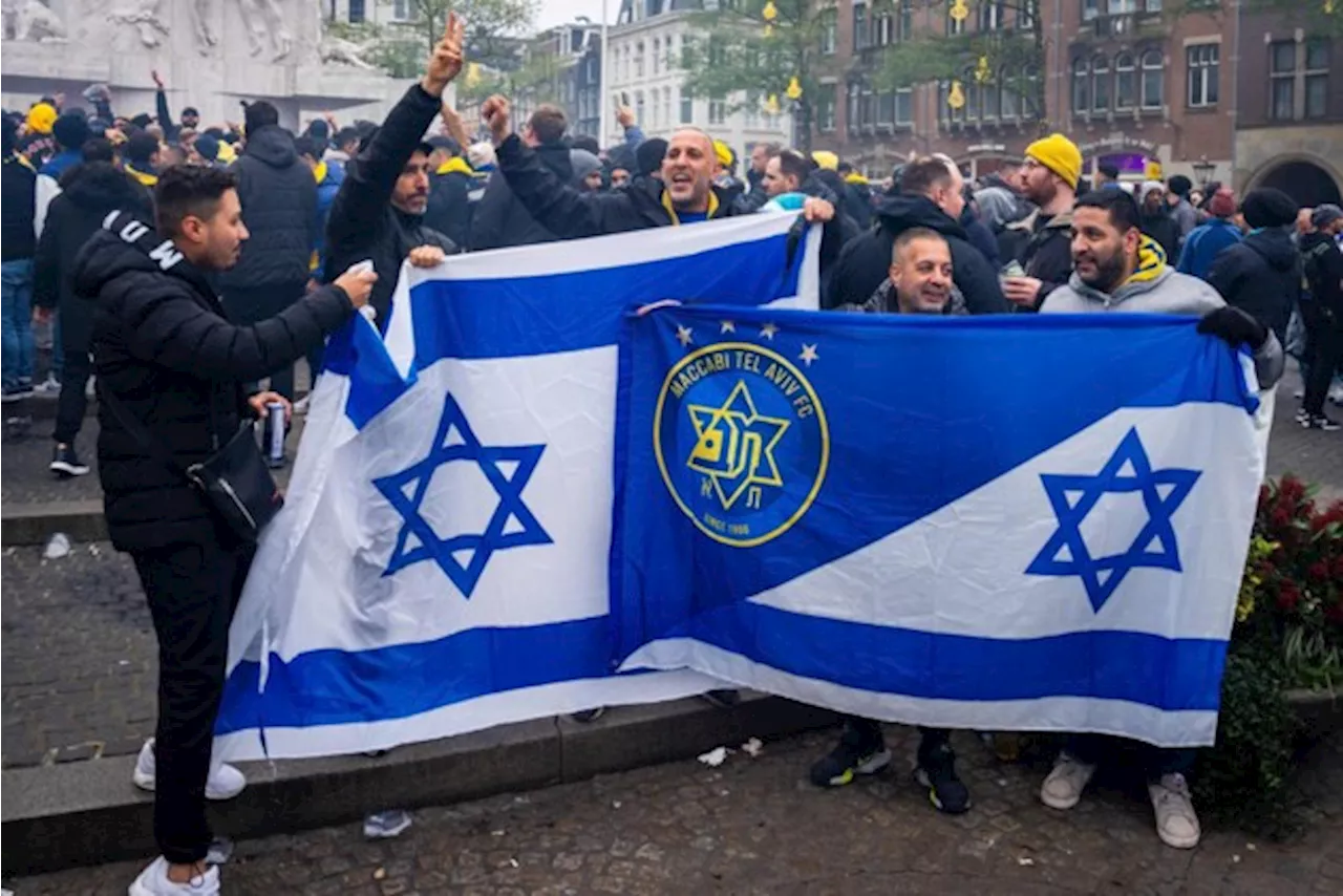 Netanyahu stuurt vliegtuigen om Israëlische voetbalsupporters weg te halen uit Amsterdam na geweld