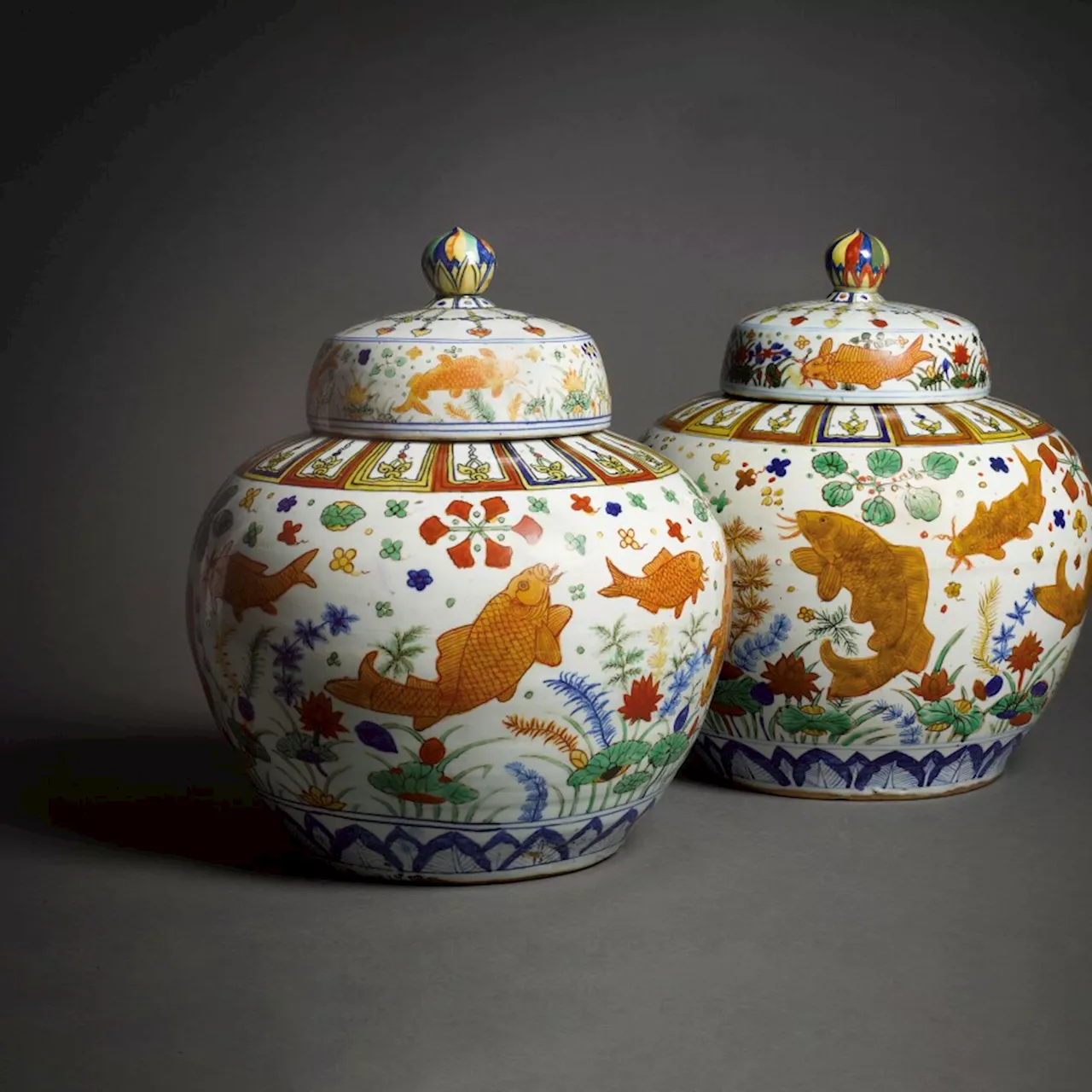 Rare pair of Ming dynasty vases smash all auction estimates, selling for $12.5 million Singapore News -