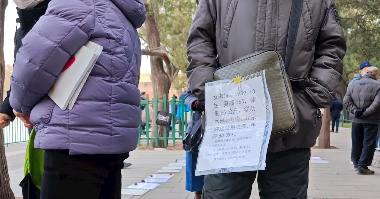 Beijing parents keep an eye on blind date corner