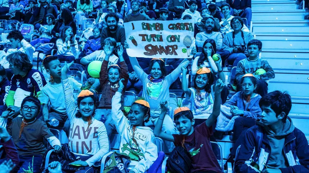 Anche i Carotini Boys al primo allenamento aperto di Sinner all'inalpi Arena