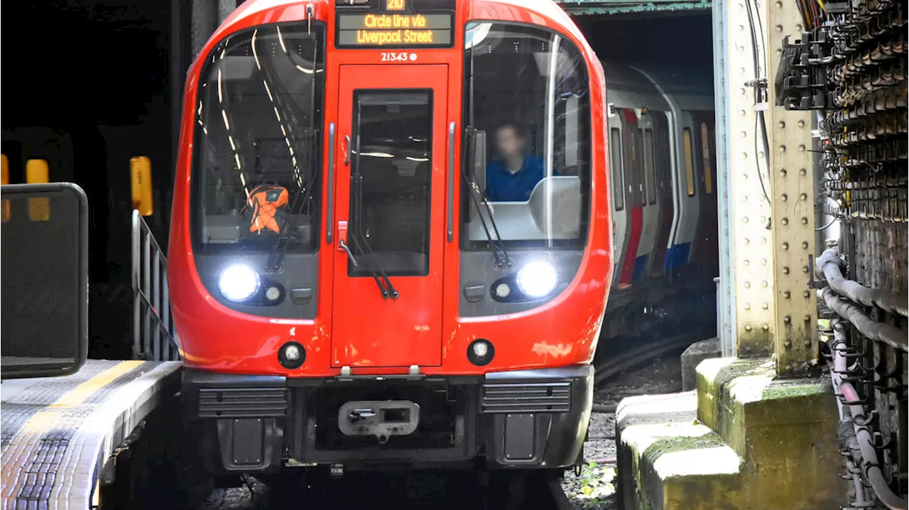 Tube drivers call off strike after being offered four-day week, pay rise and fewer hours