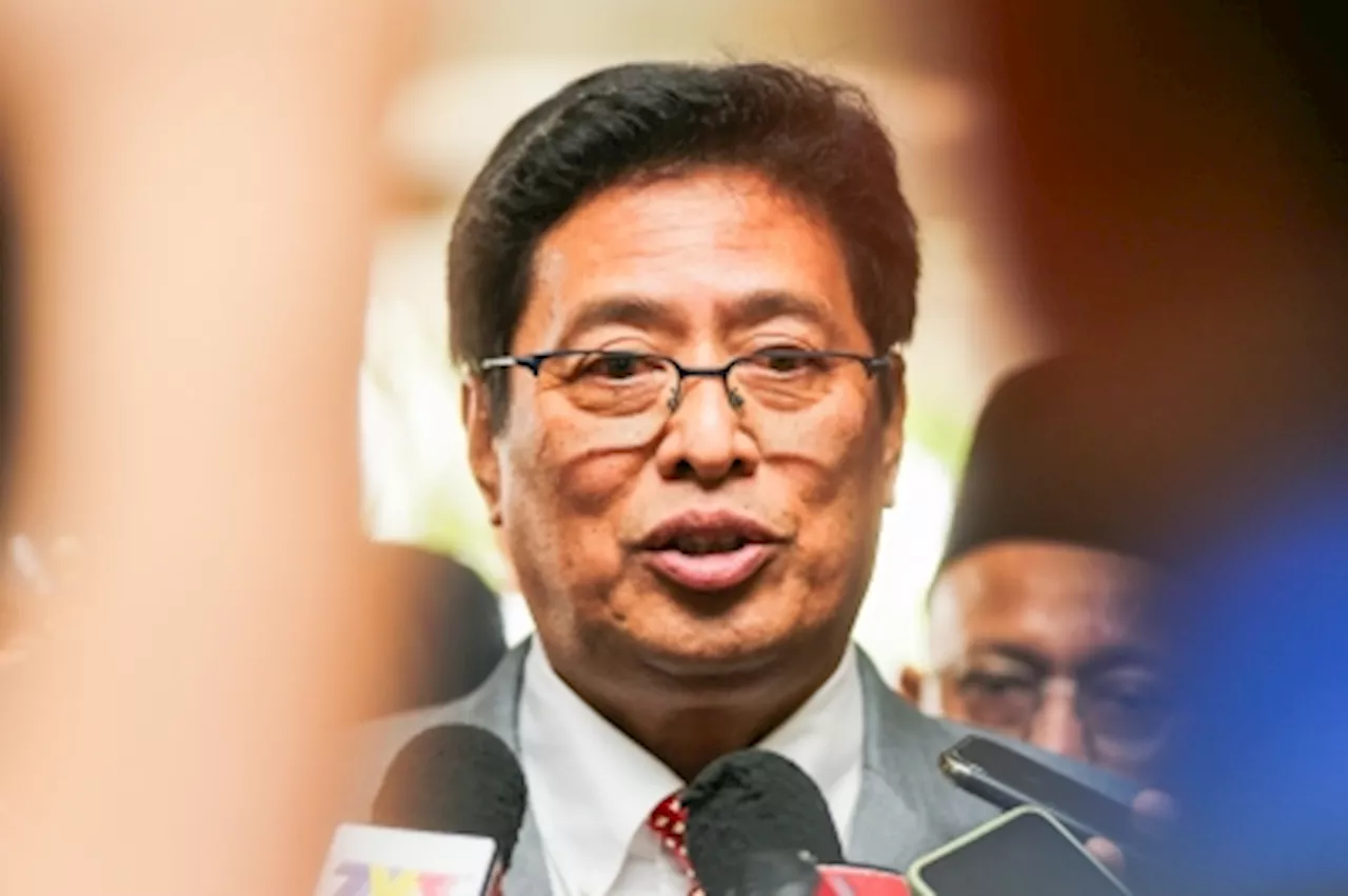 Azam: MACC probing whether FashionValet may have misled Khazanah, PNB